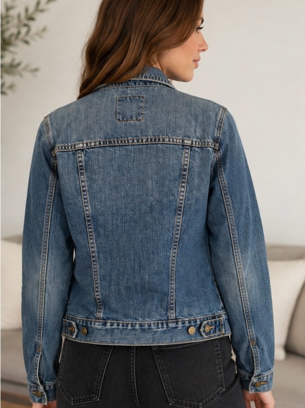 Old Navy Y2K Denim Trucker Jacket Women’s S Blue Button Front Classic Jean Coat - Picture 2 of 10